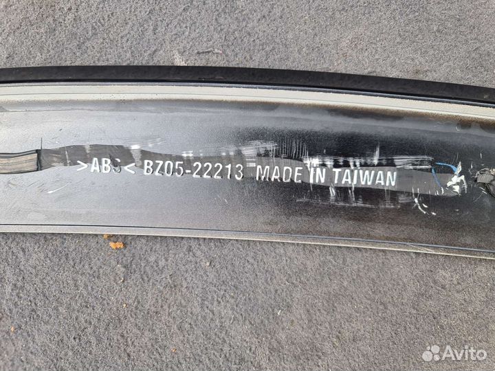 Спойлер на крышку багажника Mercedes W222