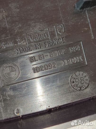 Защита правого дворника bmw 5 e39