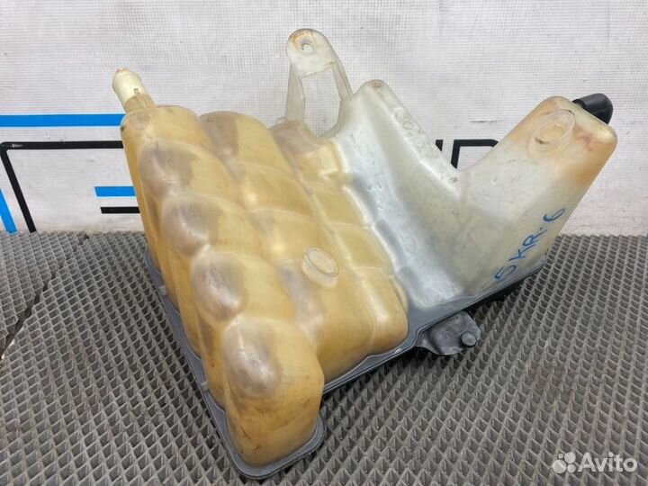 Бачок расширительный Jeep Grand Cherokee 3 WH 2005