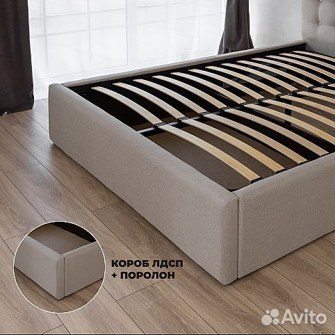 Кровать двуспальная 180 на 200 с мягким изголовьем