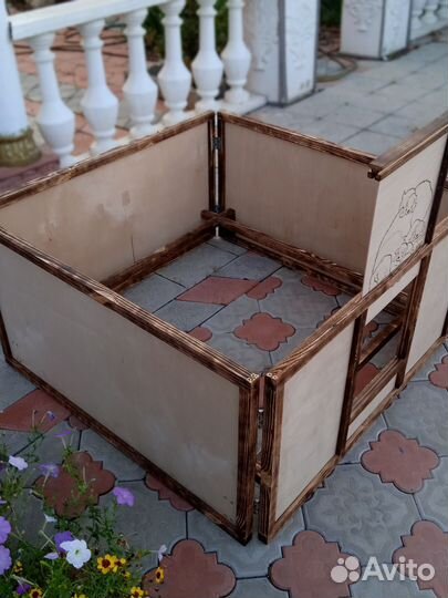 Родильный ящик, вольер, загон, домик