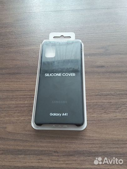 Продам чехол на galaxyA41 в упаковке