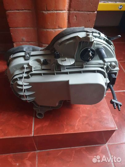 Mercedes w210 фара передняя