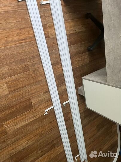 Продаю карниз потолочный