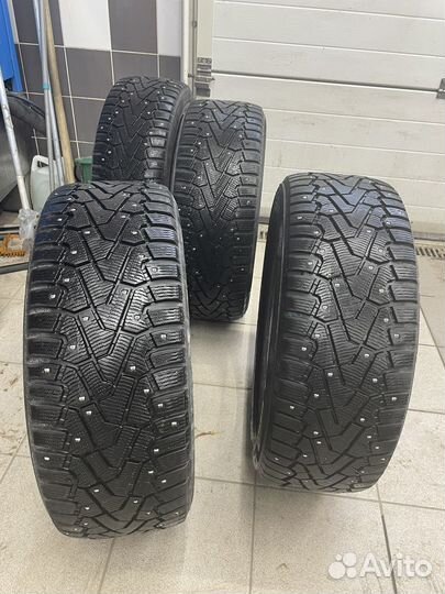 Pirelli Ice Zero 245/45 R19