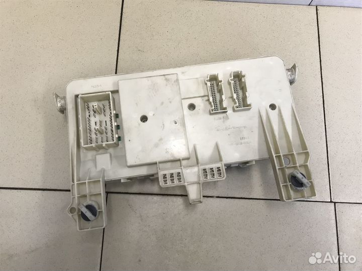 Блок предохранителей S40 2004-2012