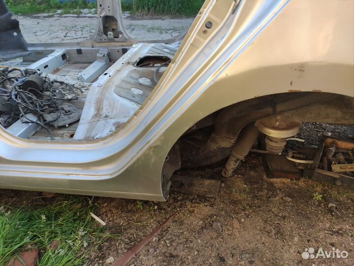 Крыло заднее левое Hyundai Solaris 2014г. 1.4l