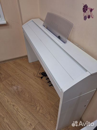 Цифровое пианино Casio Privia PX-760 белое