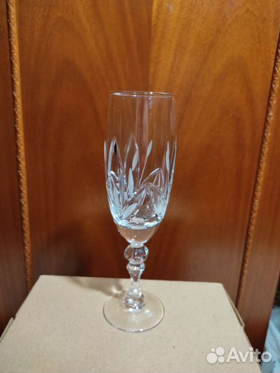 Бокалы для шампанского