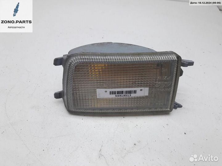 Поворотник (указатель поворота) левый 1h0953155d на Volkswagen Golf-3