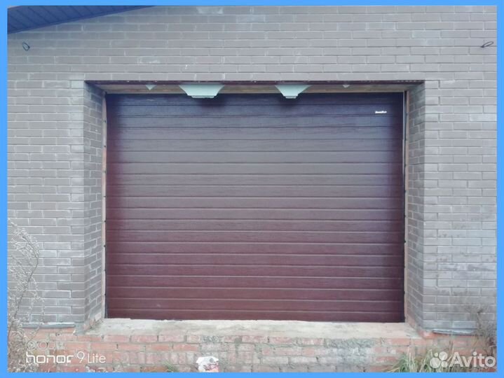 Секционные ворота