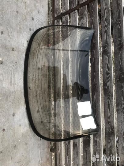 Заднее стекло Toyota Vista 90-94г V30