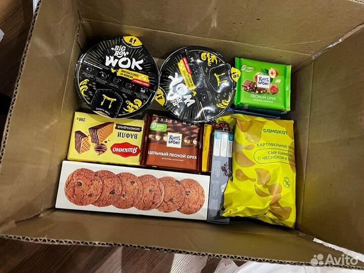 Коробка со сладостями