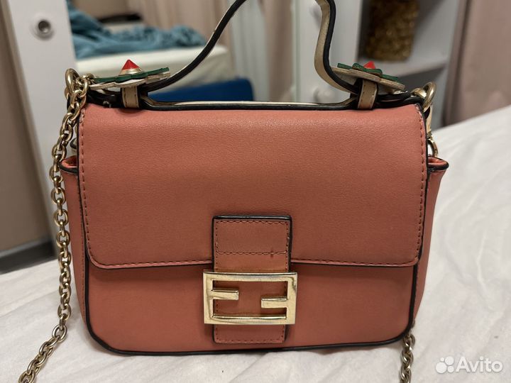 Клатч fendi