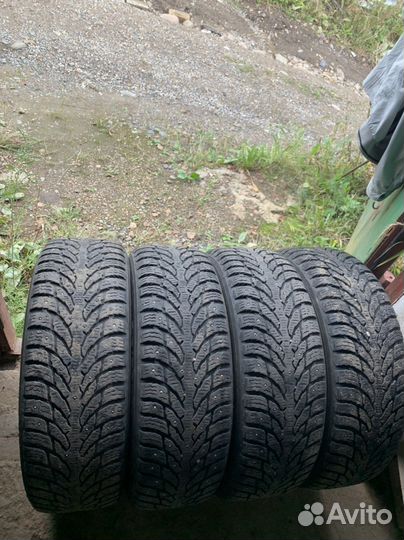 Nokian Tyres Hakkapeliitta 9 SUV 215/65 R17