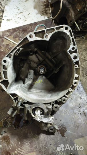 МКПП (механическая коробка переключения передач) f