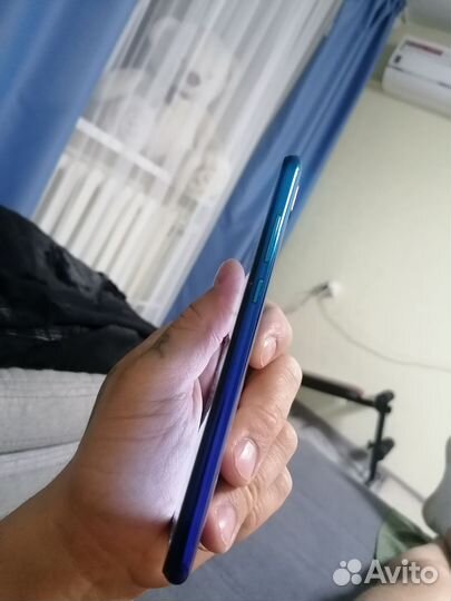 Телефон Huawei