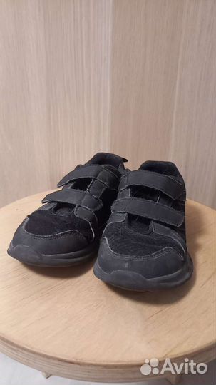Кроссовки детские
