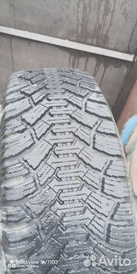 Tunga 4x4 235/75 R15