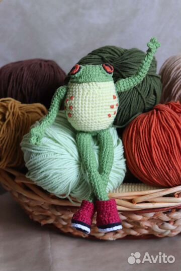 Вязаная Игрушка лягушка