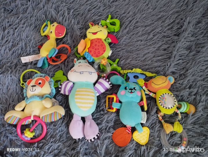 Погремушка на коляску