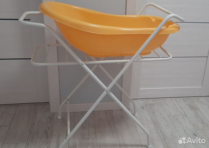 Ванночка с подставкой