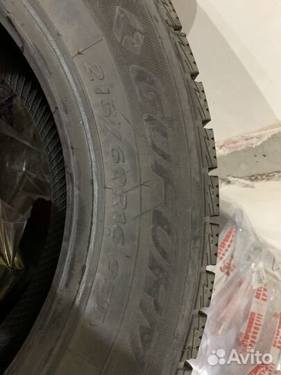 Goform W705 215/60 R16