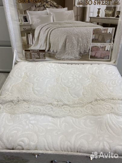 Покрывало и постельное