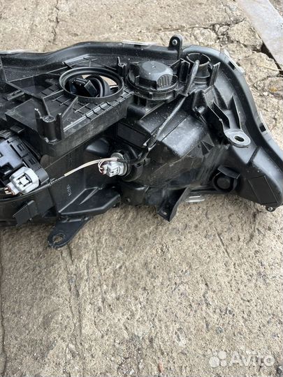 Продам фару б/у