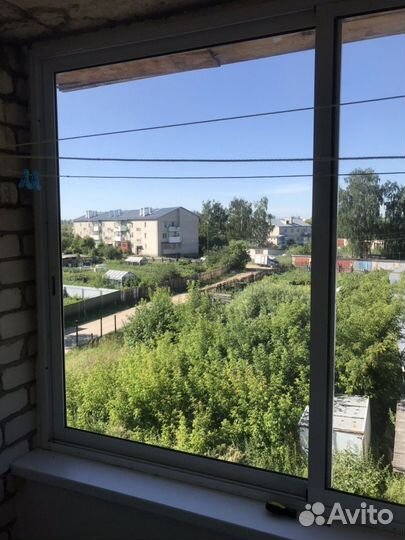 Окно на балкон