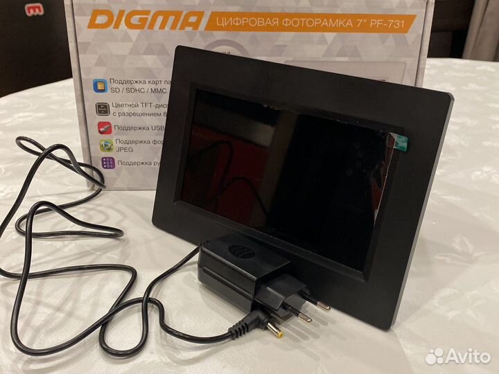 Цифровая фоторамка digma