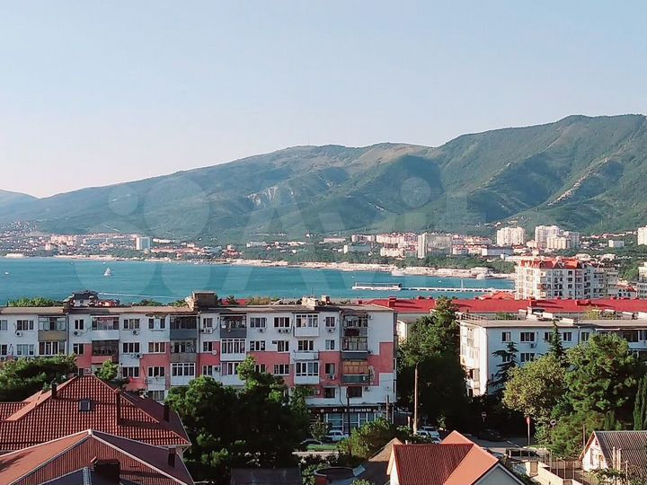 2-к. квартира, 55 м², 6/8 эт.