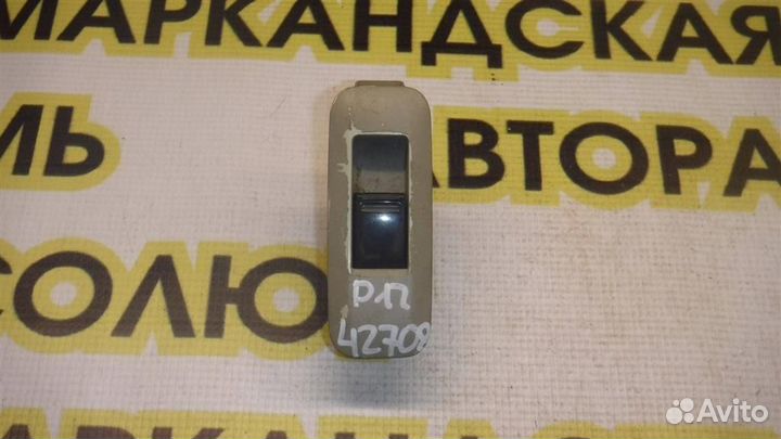 Кнопка стеклоподъемника Nissan Primera (P12) 2001