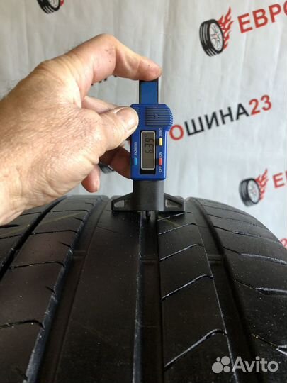 Pirelli P Zero PZ4 275/40 R22 107Y