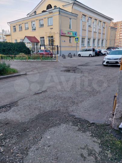 Комната 18 м² в > 9-к., 4/4 эт.