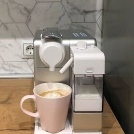 Кофемашина DeLonghi EN560. S