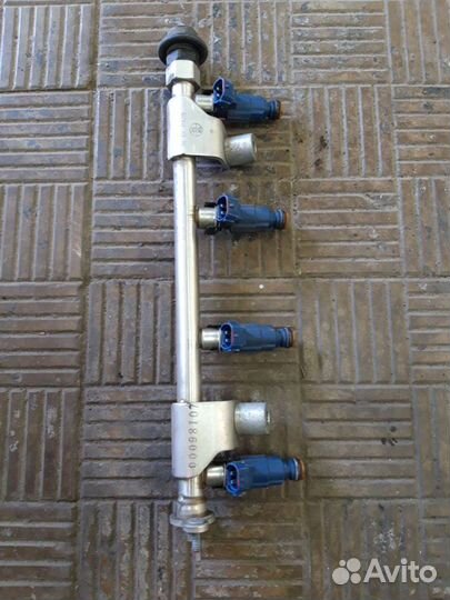 Форсунки топливные Hyundai solaris i30 1.4 2009г