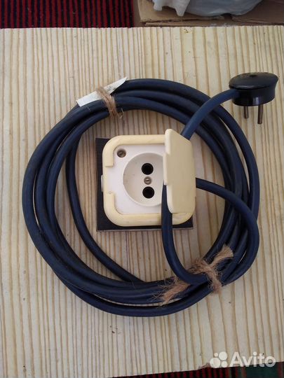 Удлинитель (переноска), пружина