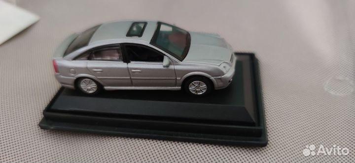 Модель автомобиля Опель Vectra GTS 1:50
