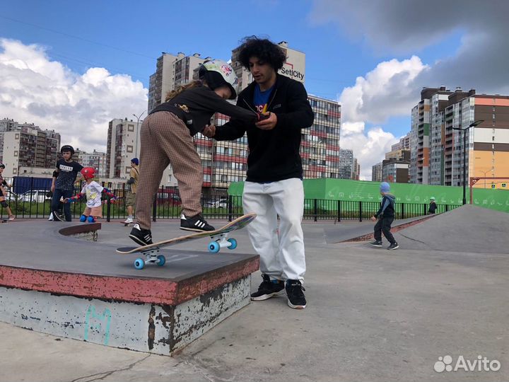 Тренер-инструктор по скейтборду Скейт школа