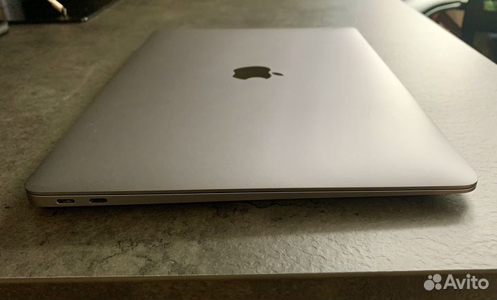 Ноутбук Apple MacBook Air 13 идеальное состояние