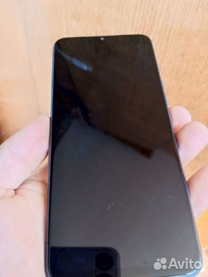 Телефон techno spark 8c