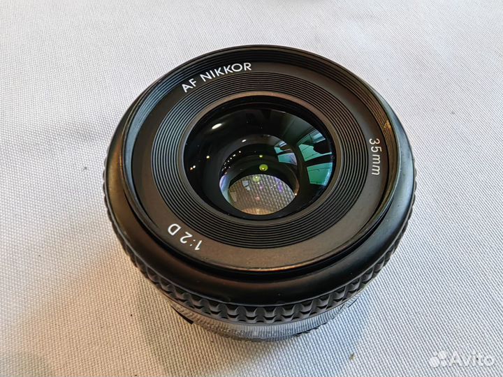 Объектив Nikon AF Nikkor 35mm 1:2D