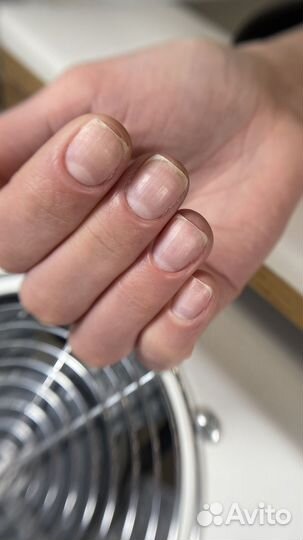 Модель на маникюр