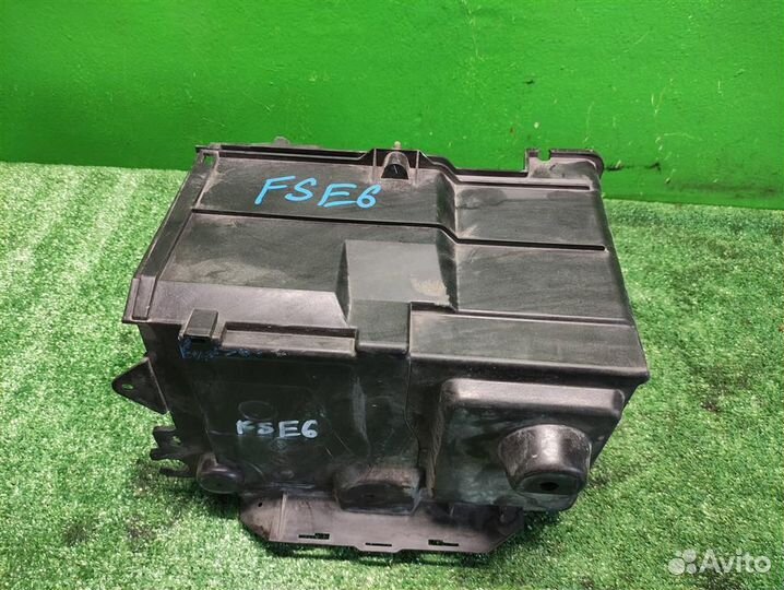 Площадка под акб Mazda 3 (BK) 2005