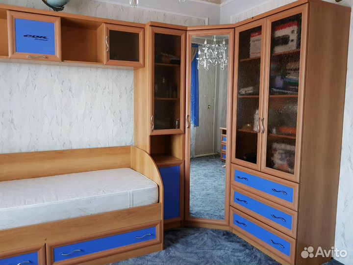 Комплект мебели для подростков