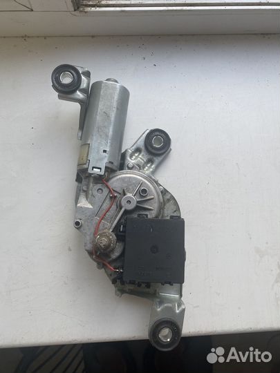 Моторчик заднего дворника bmw e83 x3