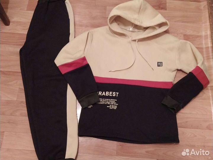 Спортивный костюм