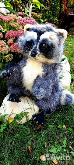 Мягкая игрушка Енот ручной работы