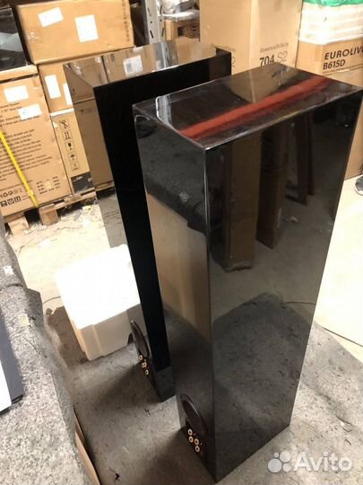 Напольная акустика Bowers & Wilkins 704 s2 Gloss B